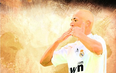 米兰电竞热评-C罗直接任意球破门人墙形同虚设